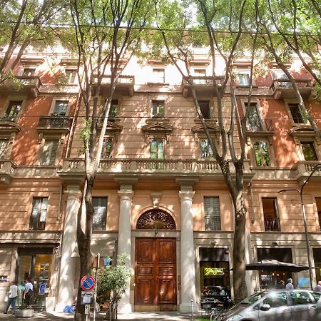 Bright Mini Studio In The Heart Of Milan Milão Exterior foto